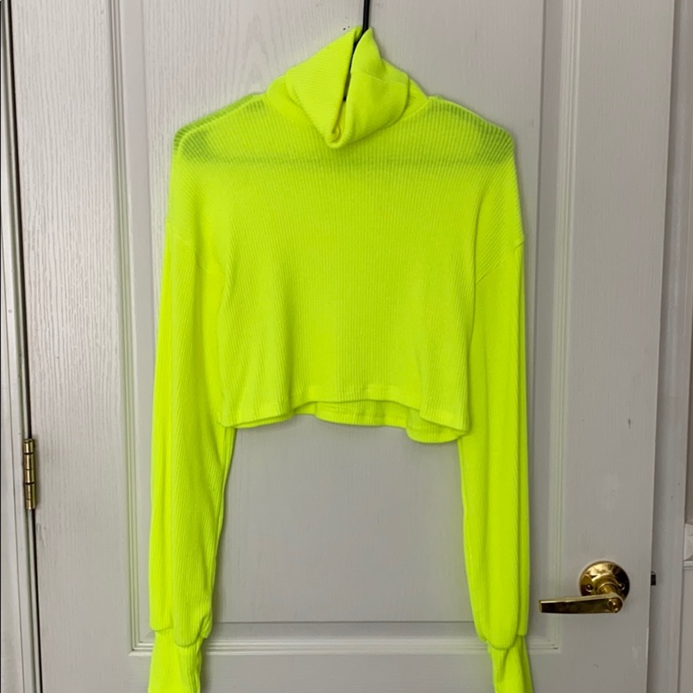 Forever 21 cropped turtleneck 💗